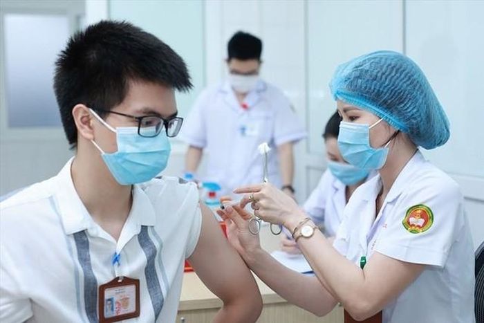 Thực hiện có hiệu quả, an toàn, khoa học Chiến dịch tiêm chủng vaccine phòng COVID-19 theo kế hoạch đã đề ra.